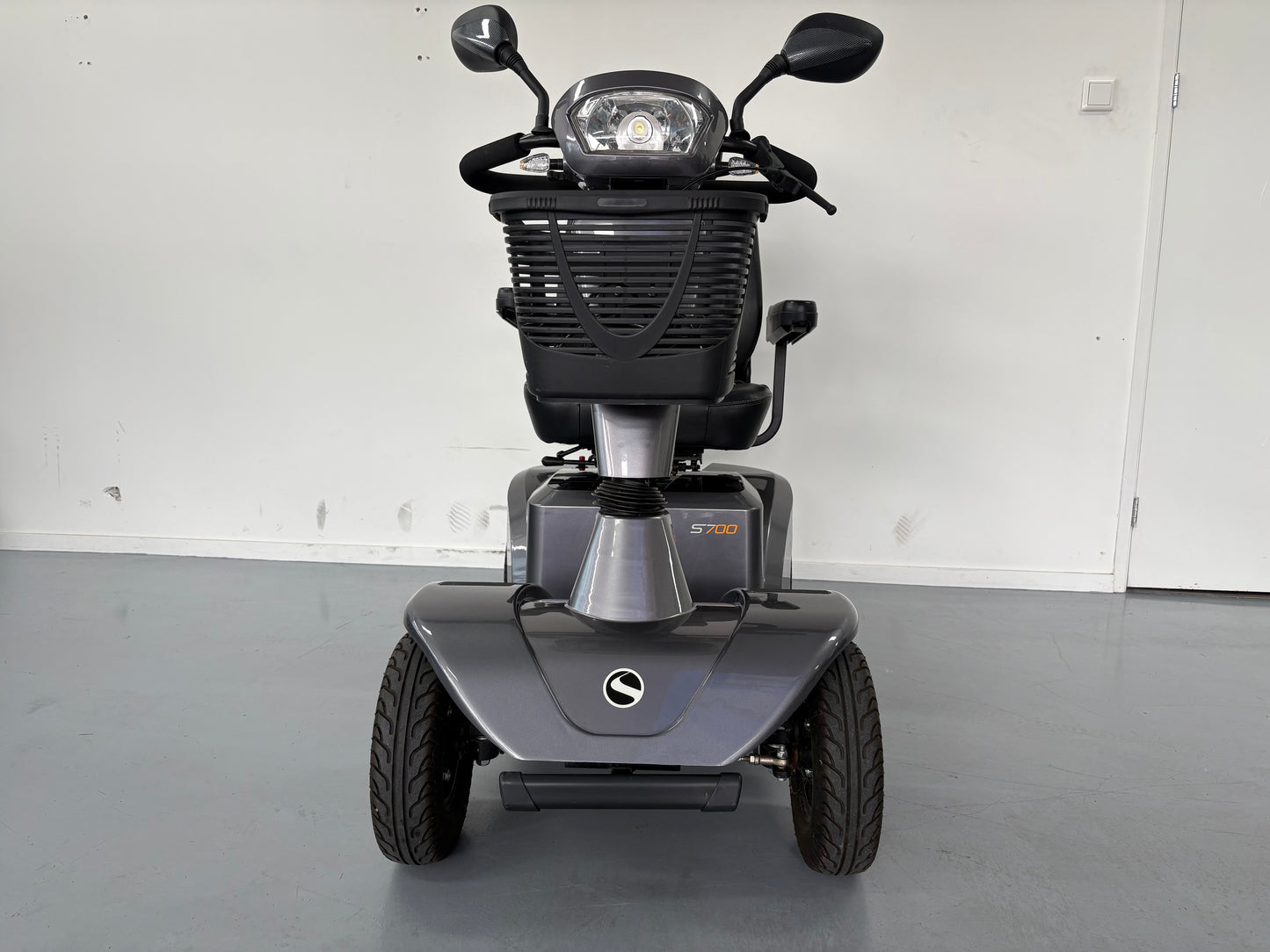 Sterling s700